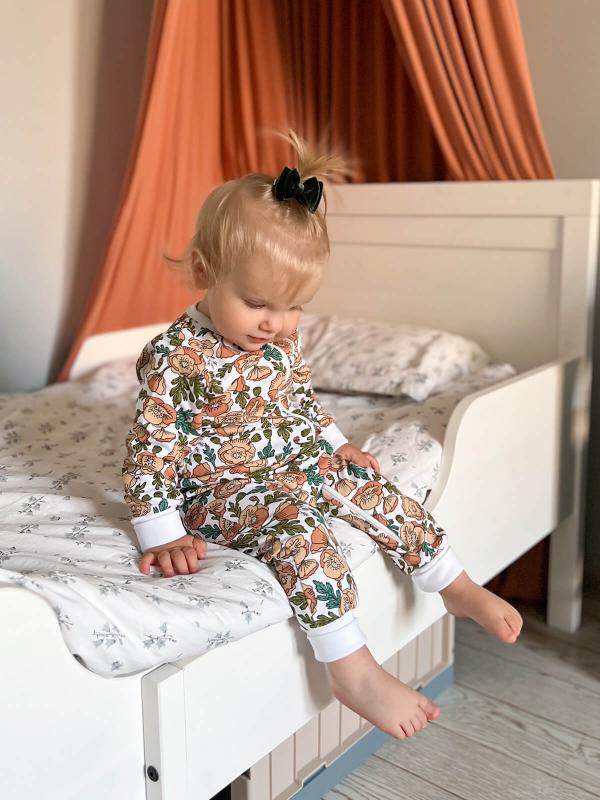 Утеплённый комбинезон с открытой ножкой Mjölk Sleep and Play