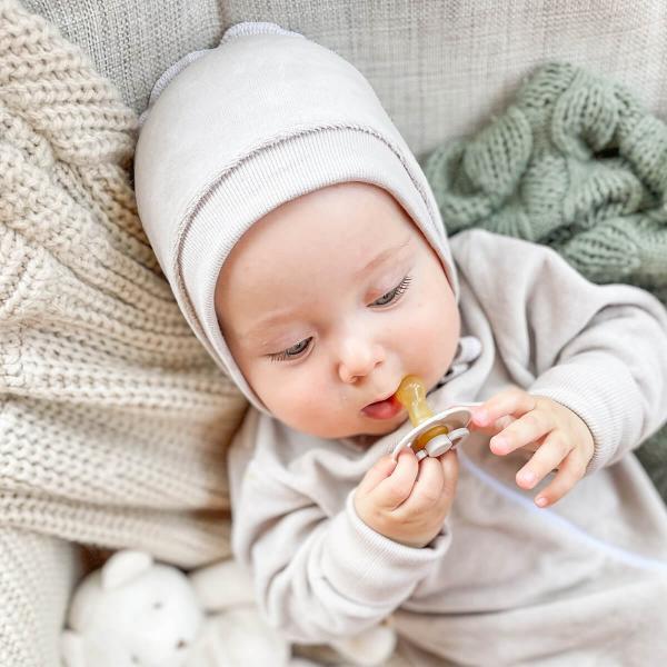 Велюровый чепчик Mjölk