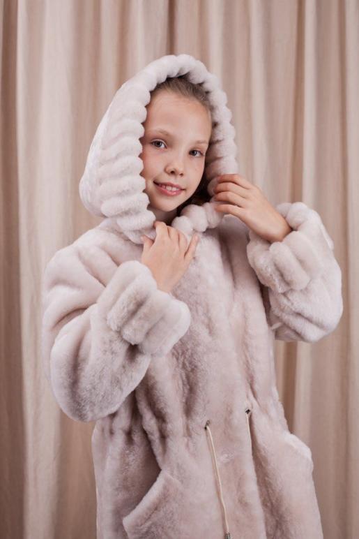 Мутоновая детская шубка Полина - Производитель детской меховой одежды Зимняя принцесса